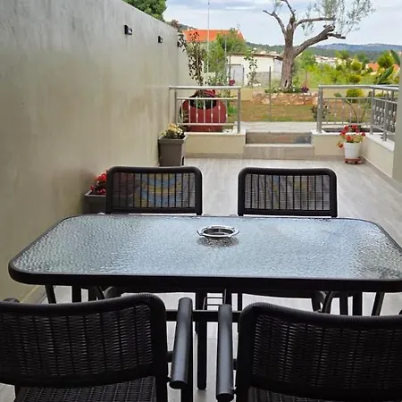 Otium Apartman Limenária